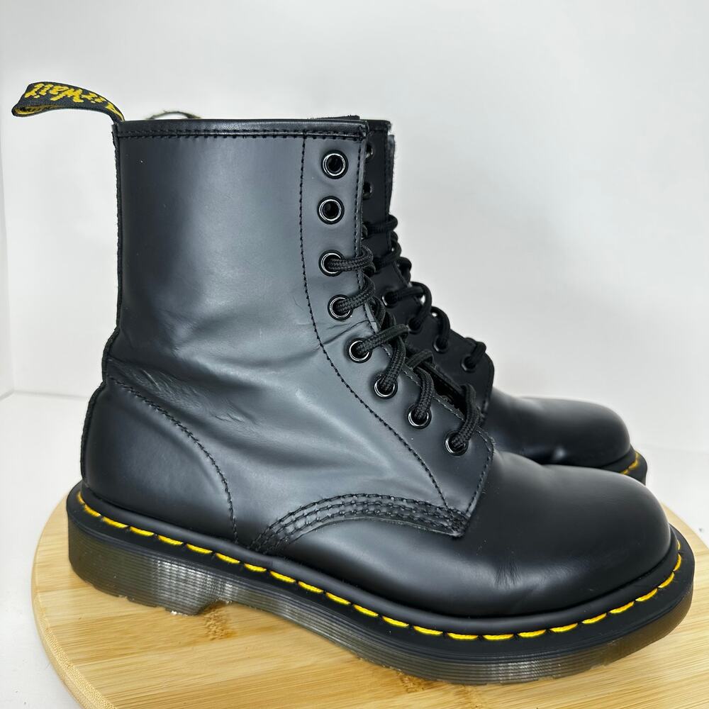Dr. Martens 1460 Smooth Leather Lace Up Black Boots Combat Moto Womens Size 7